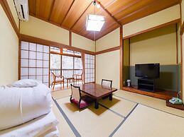 Shirahone Onsen Tsuruya Ryokan