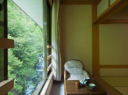 Shirahone Onsen Tsuruya Ryokan