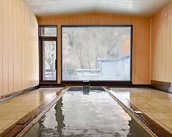 Shirahone Onsen Tsuruya Ryokan