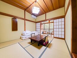 Shirahone Onsen Tsuruya Ryokan