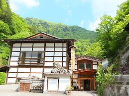 Shirahone Onsen Tsuruya Ryokan