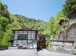 Shirahone Onsen Tsuruya Ryokan