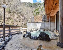 Shirahone Onsen Tsuruya Ryokan