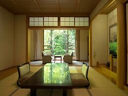 Shirahone Onsen Tsuruya Ryokan