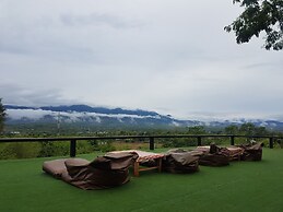 Chang Pai Hill - Adults Only