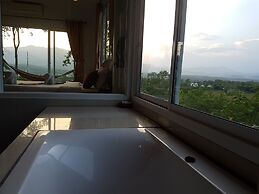 Chang Pai Hill - Adults Only