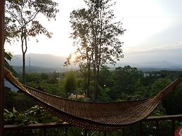 Chang Pai Hill - Adults Only