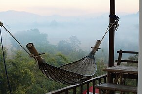 Chang Pai Hill - Adults Only