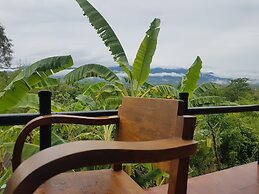 Chang Pai Hill - Adults Only