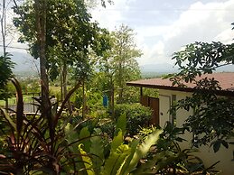 Chang Pai Hill - Adults Only