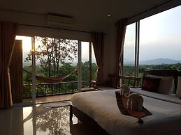 Chang Pai Hill - Adults Only