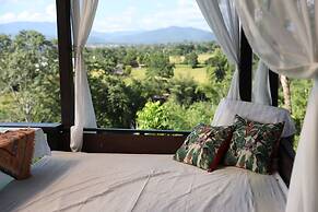 Chang Pai Hill - Adults Only