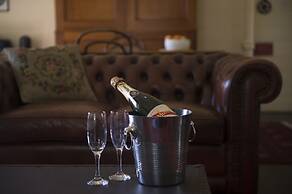 Hillview Heritage Estate