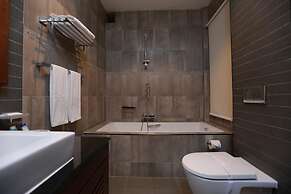 Refresh Hotel