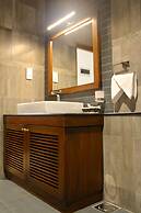 Refresh Hotel