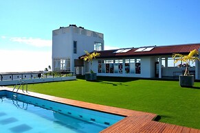 Refresh Hotel