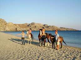 Alianthos Beach Hotel