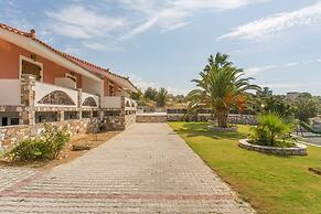 Saint George Hotel & Rooms