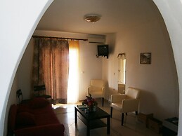 Saint George Hotel & Rooms