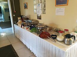 Saint George Hotel & Rooms