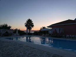 Saint George Hotel & Rooms