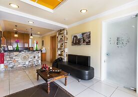 Saint George Hotel & Rooms