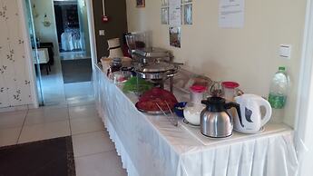 Saint George Hotel & Rooms