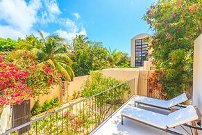 Villa Encantada by Coco B Isla