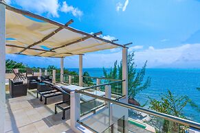 Villa Encantada by Coco B Isla