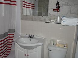 Haileybury Beach Motel