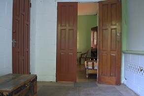 Port Lodge
