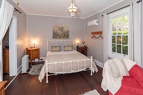 ARCADIA - The Barn Cottage & Rosehill Cottage