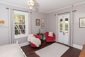 ARCADIA - The Barn Cottage & Rosehill Cottage