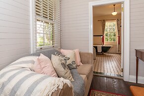 ARCADIA - The Barn Cottage & Rosehill Cottage