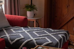 ARCADIA - The Barn Cottage & Rosehill Cottage