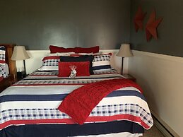 White House Inn on the Waterfront