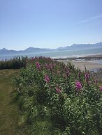 White House Inn on the Waterfront