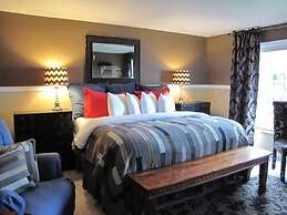 White House Inn on the Waterfront