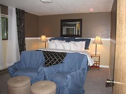 White House Inn on the Waterfront