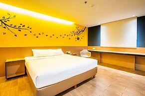 Yellow Bee Tangerang