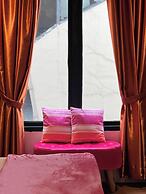 Yellow Bee Tangerang