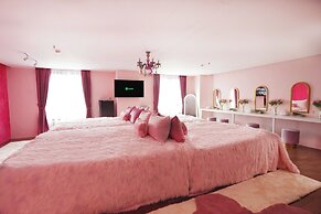 Yellow Bee Tangerang