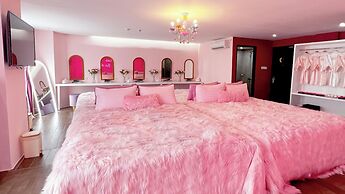 Yellow Bee Tangerang