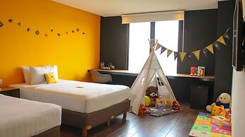 Yellow Bee Tangerang