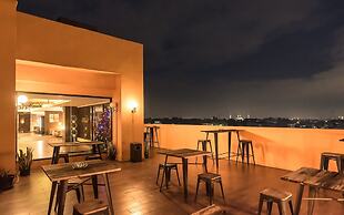 Yellow Bee Tangerang