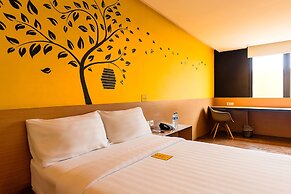 Yellow Bee Tangerang