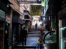 Cliff - Hostel