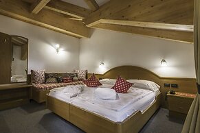 Hotel Ramon