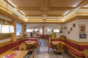 Hotel Ramon