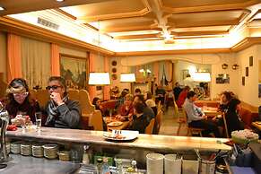 Hotel Ramon